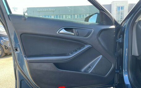 Mercedes-Benz GLA, 2019 год, 1 750 000 рублей, 11 фотография