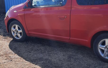 Toyota Vitz, 2000 год, 310 000 рублей, 2 фотография