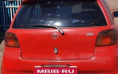 Toyota Vitz, 2000 год, 310 000 рублей, 3 фотография