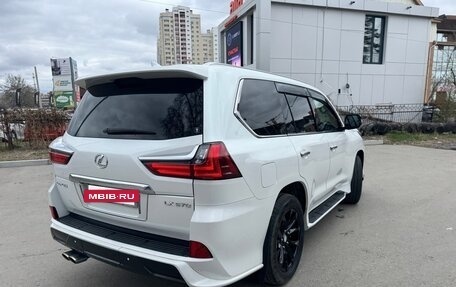 Lexus LX III, 2017 год, 8 299 000 рублей, 10 фотография