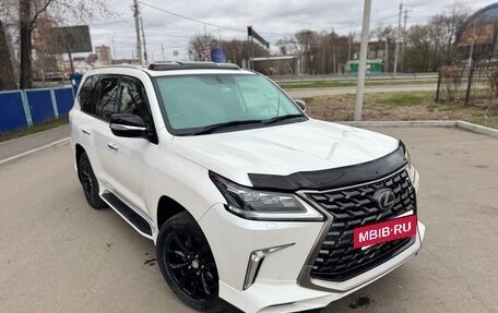 Lexus LX III, 2017 год, 8 299 000 рублей, 3 фотография