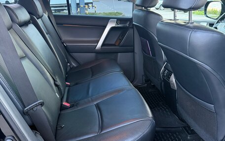 Toyota Land Cruiser Prado 150 рестайлинг 2, 2010 год, 3 490 000 рублей, 11 фотография
