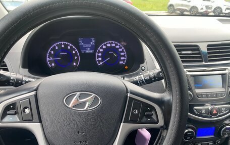 Hyundai Solaris II рестайлинг, 2014 год, 820 000 рублей, 10 фотография
