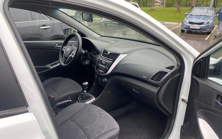Hyundai Solaris II рестайлинг, 2014 год, 820 000 рублей, 5 фотография