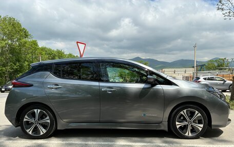 Nissan Leaf II, 2019 год, 1 700 000 рублей, 2 фотография