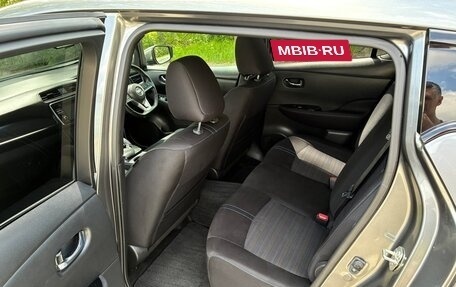 Nissan Leaf II, 2019 год, 1 700 000 рублей, 12 фотография