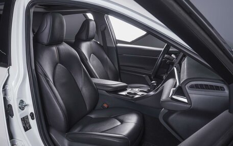 Toyota Camry, 2023 год, 4 199 000 рублей, 8 фотография