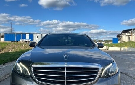 Mercedes-Benz E-Класс, 2016 год, 2 780 000 рублей, 1 фотография