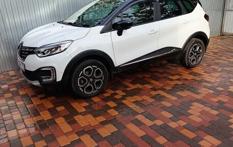 Renault Kaptur I рестайлинг, 2020 год, 1 675 000 рублей, 5 фотография