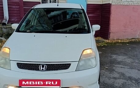 Honda Stream I рестайлинг, 2001 год, 550 000 рублей, 3 фотография