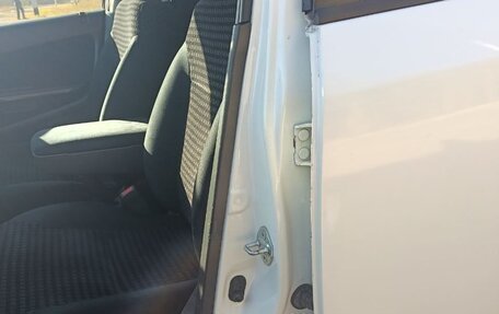Honda Stream I рестайлинг, 2001 год, 550 000 рублей, 19 фотография