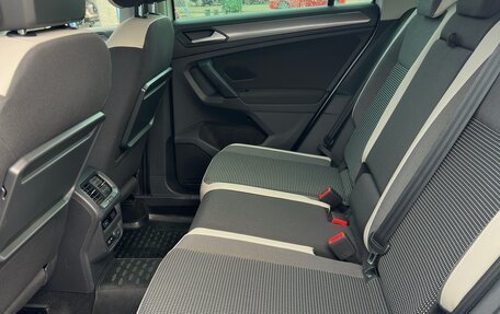 Volkswagen Tiguan II, 2018 год, 2 790 000 рублей, 7 фотография