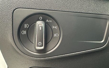 Volkswagen Tiguan II, 2018 год, 2 790 000 рублей, 15 фотография