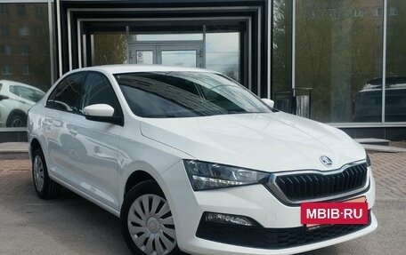 Skoda Rapid II, 2020 год, 1 699 000 рублей, 3 фотография