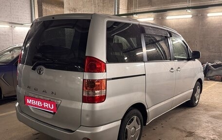 Toyota Noah III, 2002 год, 818 490 рублей, 10 фотография