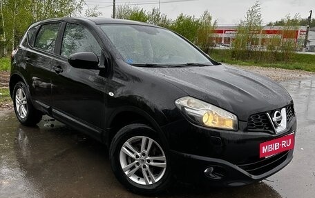 Nissan Qashqai, 2010 год, 750 000 рублей, 2 фотография