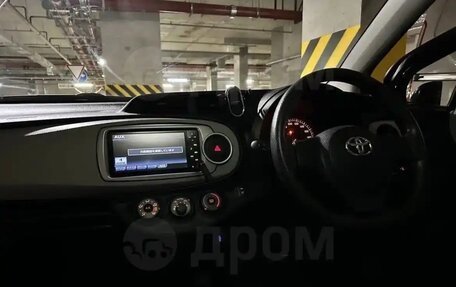 Toyota Vitz, 2011 год, 650 000 рублей, 5 фотография