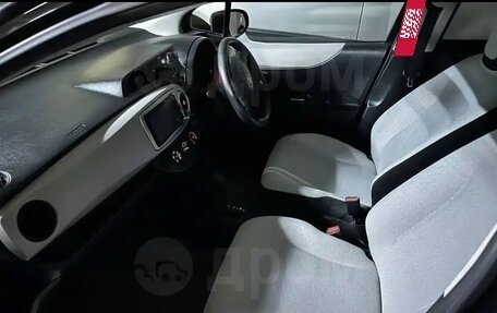 Toyota Vitz, 2011 год, 650 000 рублей, 4 фотография