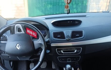 Renault Fluence I, 2013 год, 800 000 рублей, 3 фотография