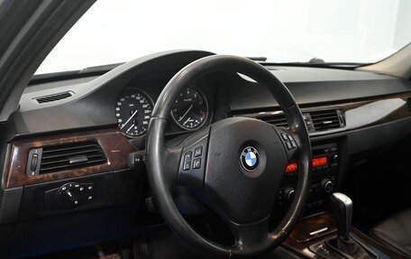 BMW 3 серия, 2007 год, 1 240 000 рублей, 11 фотография