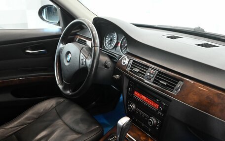 BMW 3 серия, 2007 год, 1 240 000 рублей, 10 фотография
