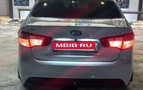 KIA Rio III рестайлинг, 2013 год, 630 000 рублей, 2 фотография