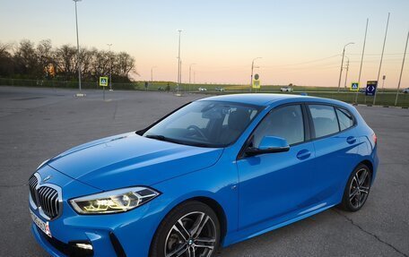 BMW 1 серия, 2019 год, 2 490 000 рублей, 15 фотография