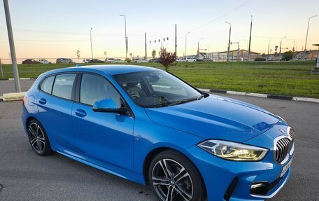 BMW 1 серия, 2019 год, 2 490 000 рублей, 14 фотография