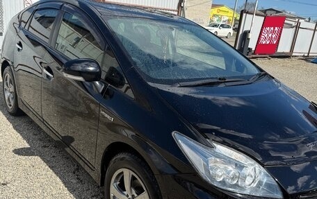 Toyota Prius, 2011 год, 1 000 000 рублей, 3 фотография