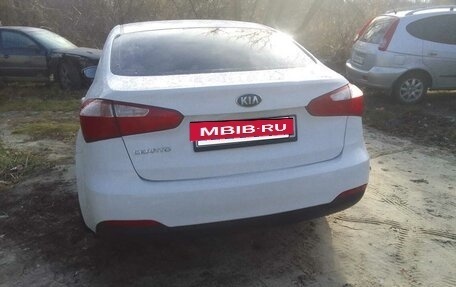 KIA Cerato III, 2013 год, 950 000 рублей, 2 фотография