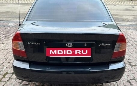 Hyundai Accent II, 2004 год, 675 000 рублей, 2 фотография