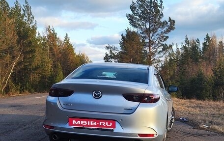 Mazda 3, 2021 год, 2 250 000 рублей, 3 фотография
