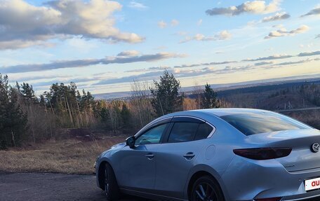 Mazda 3, 2021 год, 2 250 000 рублей, 4 фотография