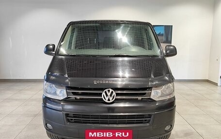 Volkswagen Caravelle T5, 2012 год, 1 819 000 рублей, 2 фотография