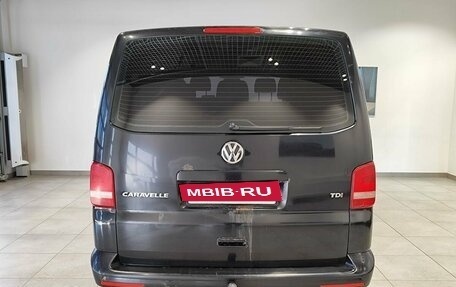 Volkswagen Caravelle T5, 2012 год, 1 819 000 рублей, 6 фотография