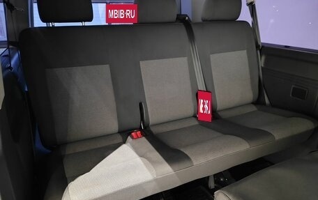 Volkswagen Caravelle T5, 2012 год, 1 819 000 рублей, 12 фотография