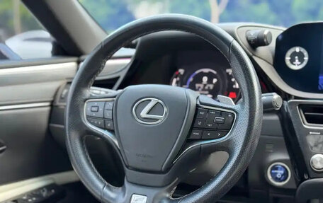 Lexus ES VII, 2022 год, 3 420 013 рублей, 7 фотография