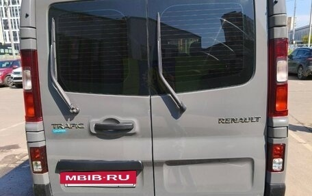 Renault Trafic, 2015 год, 1 700 000 рублей, 2 фотография