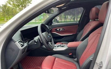 BMW 3 серия, 2023 год, 3 550 000 рублей, 13 фотография
