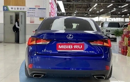 Lexus IS III, 2019 год, 2 590 013 рублей, 6 фотография