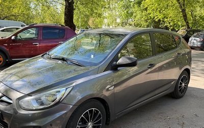 Hyundai Solaris II рестайлинг, 2012 год, 690 000 рублей, 1 фотография