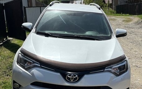 Toyota RAV4, 2019 год, 2 550 000 рублей, 5 фотография