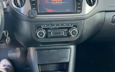 Volkswagen Tiguan I, 2010 год, 875 000 рублей, 11 фотография
