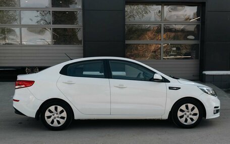 KIA Rio III рестайлинг, 2015 год, 1 000 000 рублей, 4 фотография