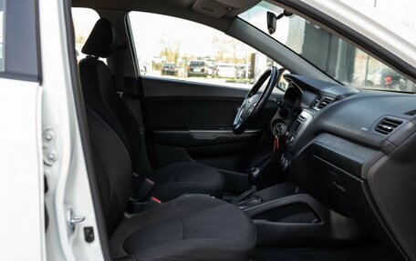 KIA Rio III рестайлинг, 2015 год, 1 000 000 рублей, 19 фотография