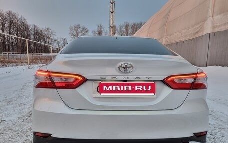 Toyota Camry, 2021 год, 3 300 000 рублей, 13 фотография