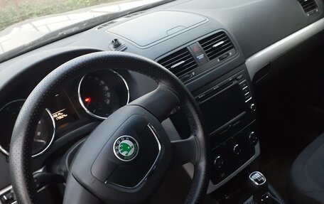 Skoda Yeti I рестайлинг, 2012 год, 700 000 рублей, 7 фотография