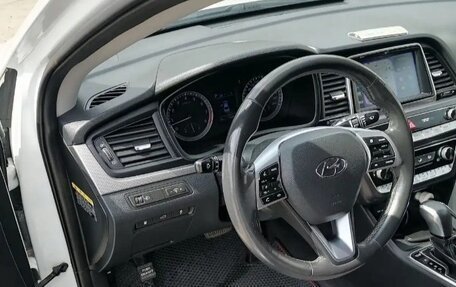 Hyundai Sonata VII, 2018 год, 2 050 000 рублей, 6 фотография