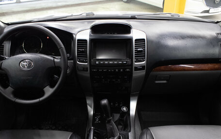 Toyota Land Cruiser Prado 120 рестайлинг, 2007 год, 1 859 000 рублей, 10 фотография