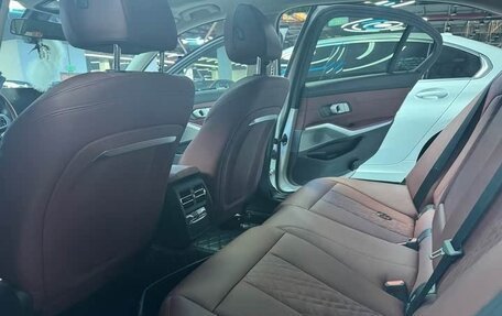 BMW 3 серия, 2023 год, 3 330 000 рублей, 8 фотография